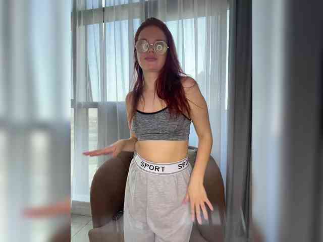 BellaGreymodel webcam