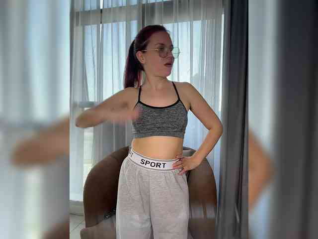 BellaGreymodel webcam