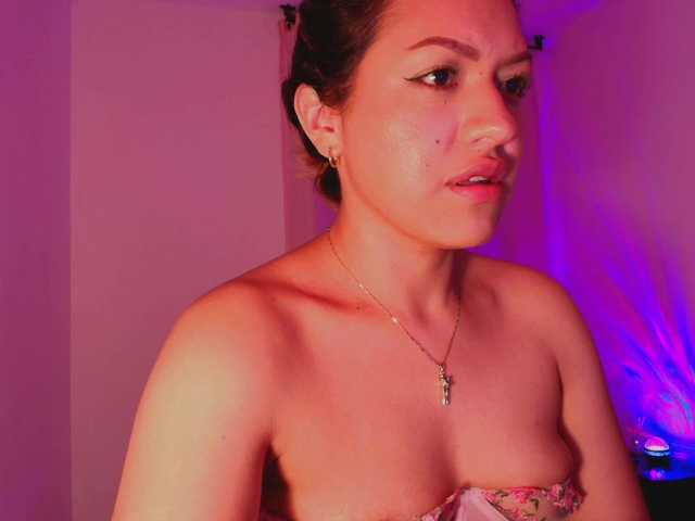Melyzamek27's BongaCams show and profile