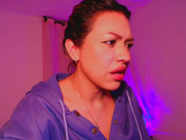 Melyzamek27's BongaCams show and profile