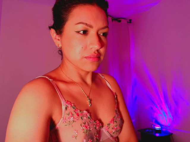 Melyzamek27's BongaCams show and profile