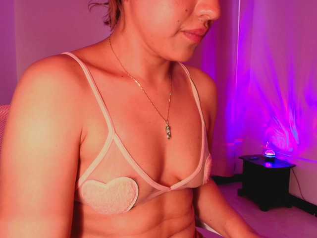 Melyzamek27's BongaCams show and profile