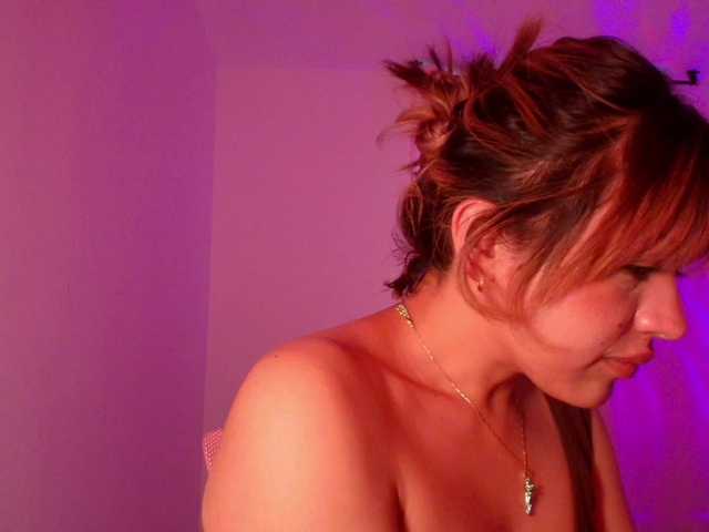 Melyzamek27's BongaCams show and profile