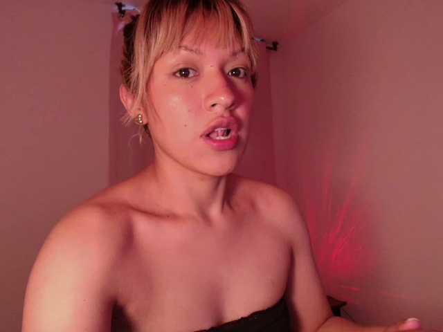 Melyzamek27's BongaCams show and profile