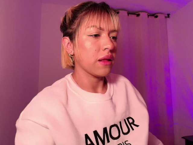 Melyzamek27's BongaCams show and profile