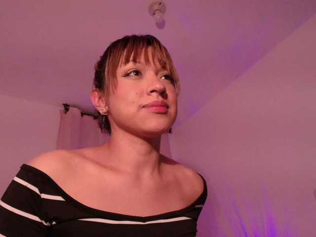 Melyzamek27's BongaCams show and profile