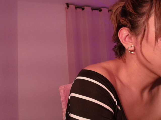 Melyzamek27's BongaCams show and profile