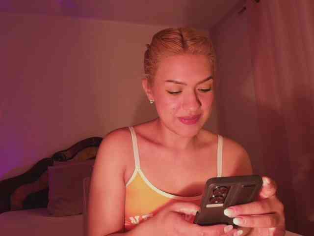 Melyzamek27 webcam