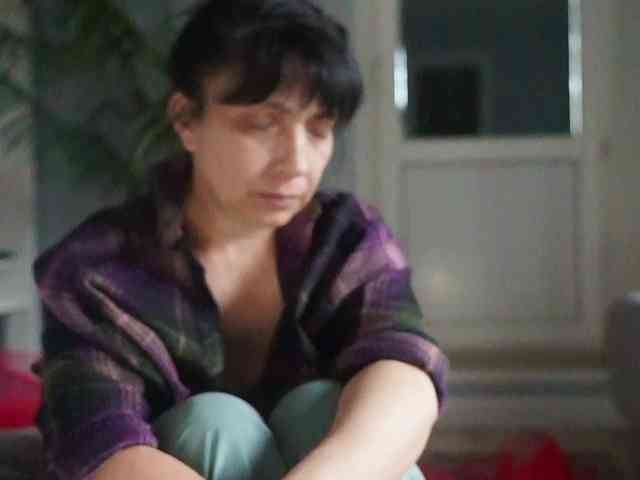 free nude chatroom Varvara-