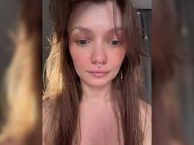 Hotksy's BongaCams show and profile