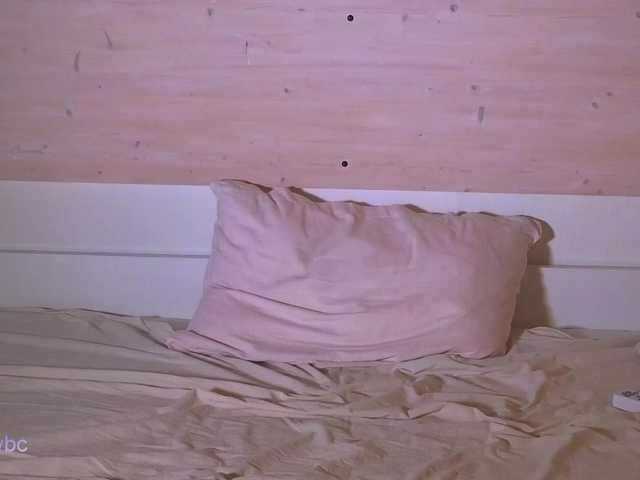 Hotksy's BongaCams show and profile