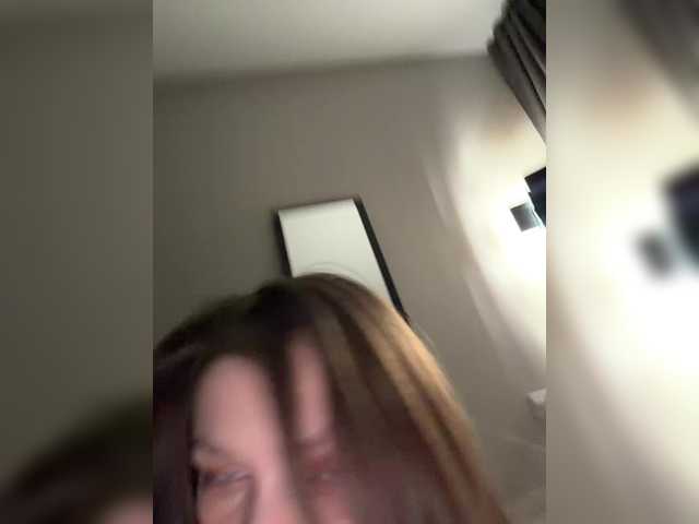 Hotksy's BongaCams show and profile