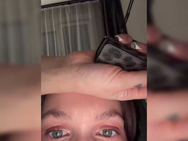 Hotksy's BongaCams show and profile