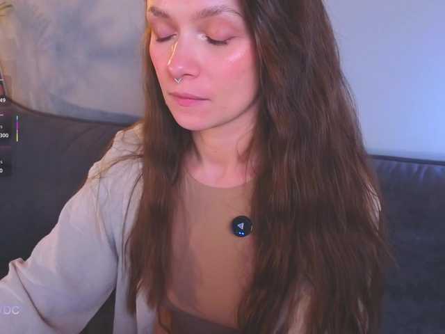 Hotksy's BongaCams show and profile