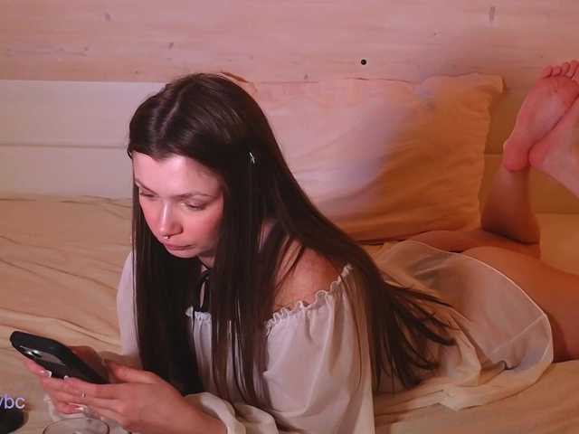 Hotksy's BongaCams show and profile