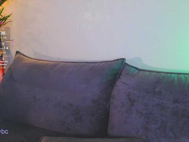 Hotksy's BongaCams show and profile