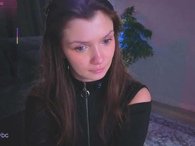 Join Hotksy, she wants to masturbate for you Hotksy from BongaCams