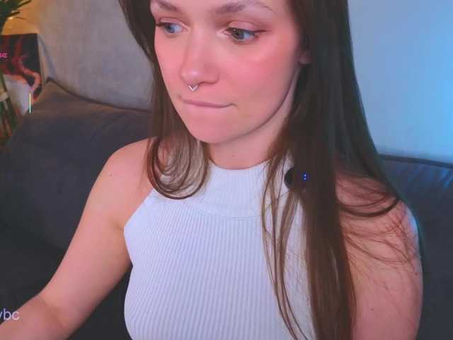 Hotksy's BongaCams show and profile