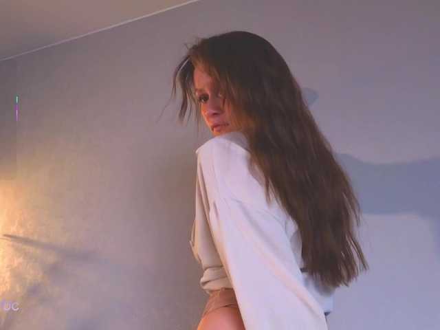 Hotksy's BongaCams show and profile