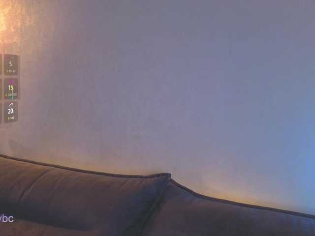 Hotksy's BongaCams show and profile