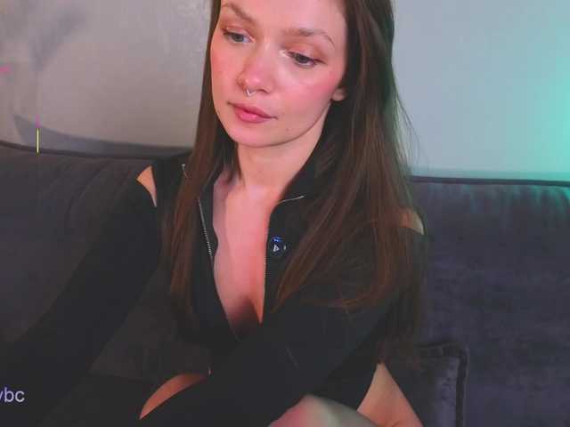 Hotksy's BongaCams show and profile