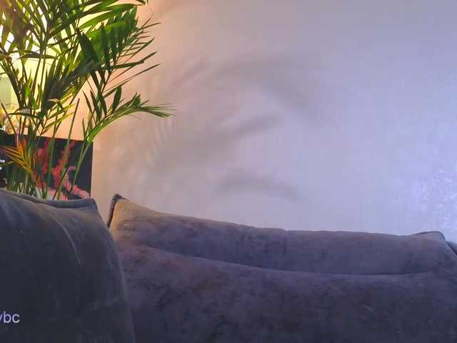 Hotksy's BongaCams show and profile