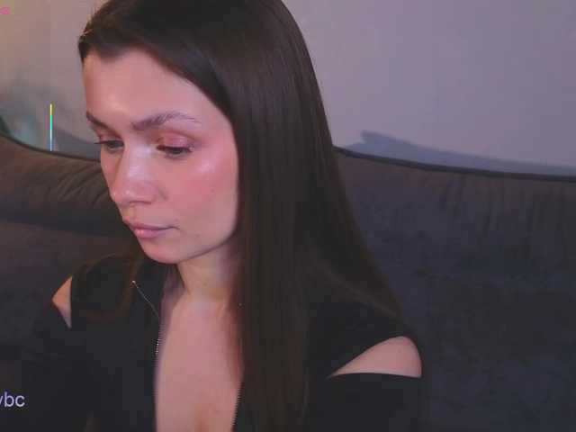 Hotksy's BongaCams show and profile