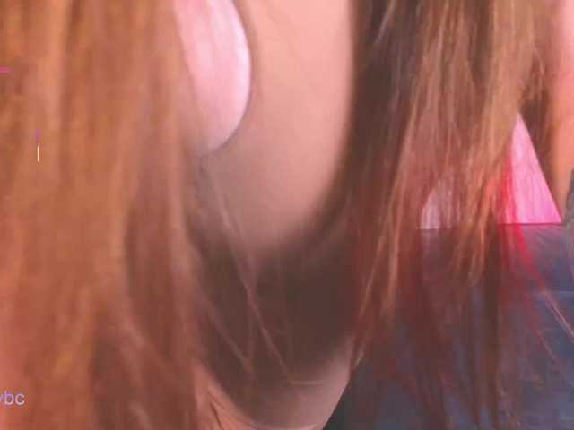 Hotksy's BongaCams show and profile