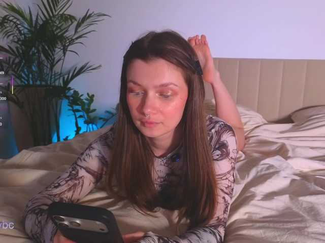 Hotksy's BongaCams show and profile