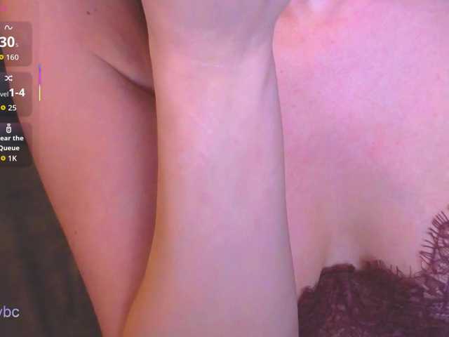 Hotksy's BongaCams show and profile