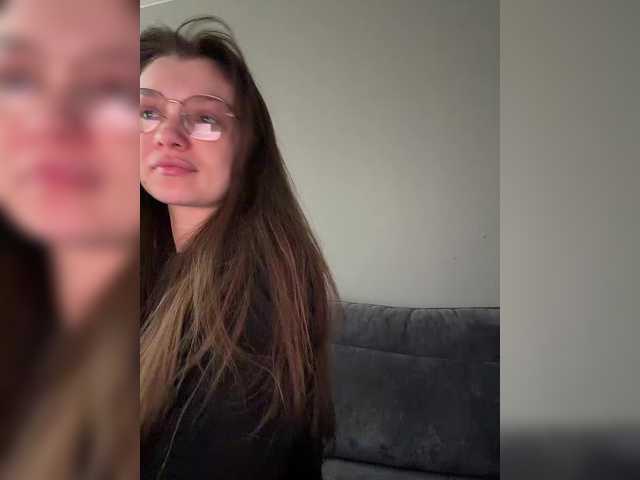 Hotksy's BongaCams show and profile