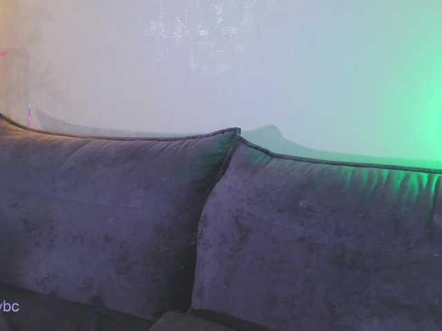 Hotksy's BongaCams show and profile