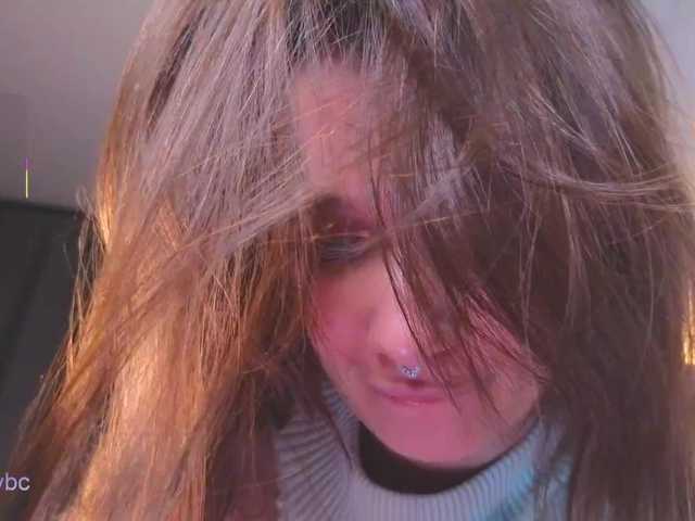 Hotksy's BongaCams show and profile