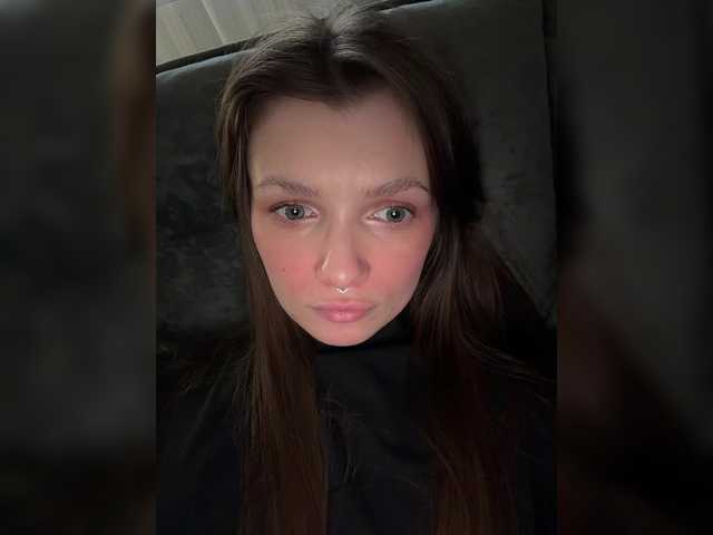 Hotksy's BongaCams show and profile