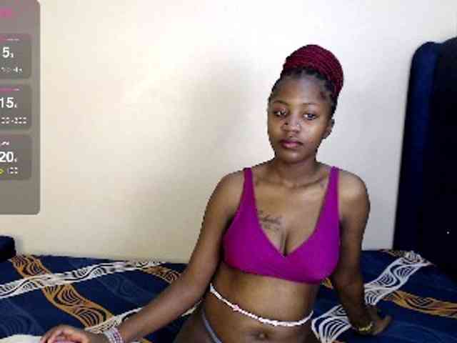 Toniabanks webcam