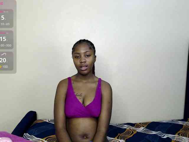 Toniabanks webcam