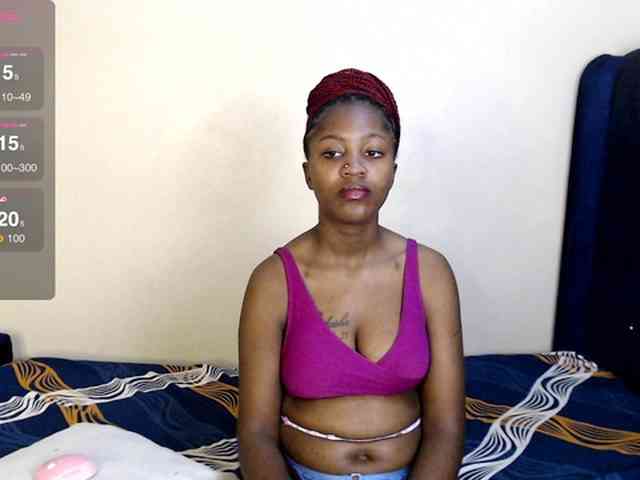 Toniabanks webcam