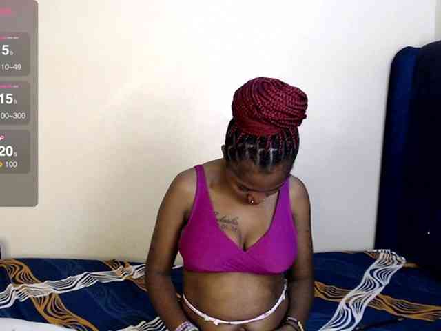 Toniabanks webcam
