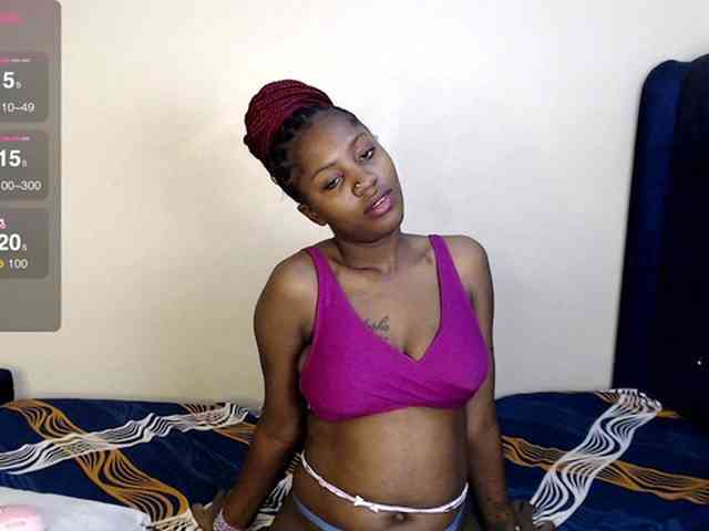 Toniabanks webcam