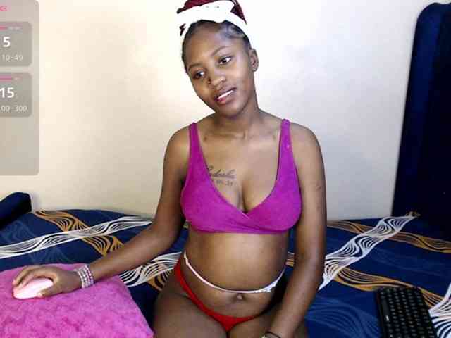 Toniabanks webcam