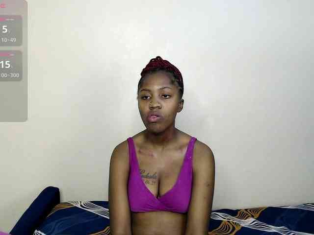 Toniabanks webcam