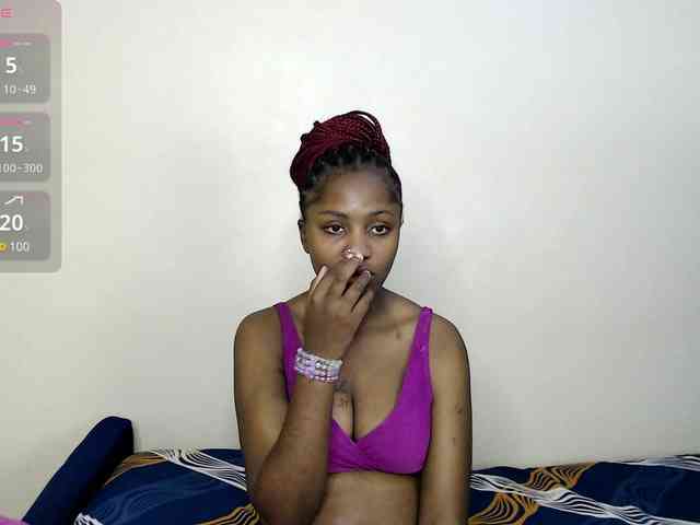 Toniabanks webcam