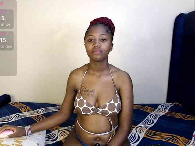 Toniabanks webcam
