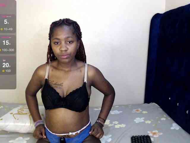 Toniabanks webcam
