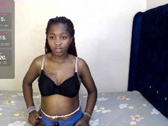 Toniabanks webcam