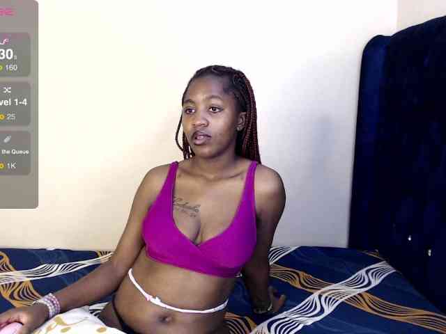 Toniabanks webcam