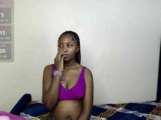 Toniabanks webcam