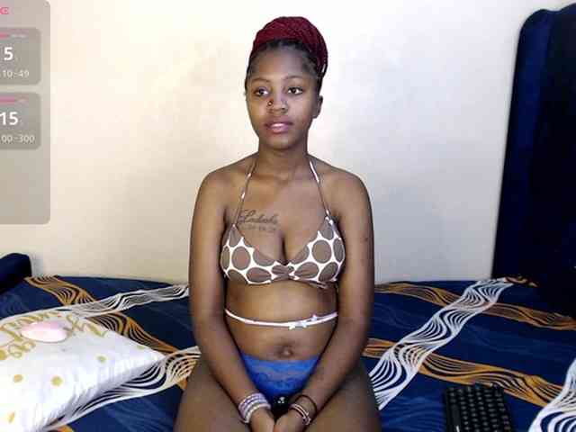 Toniabanks webcam