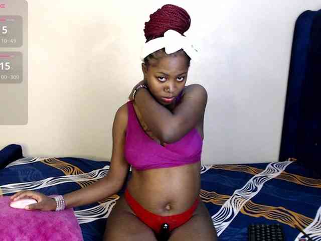 Toniabanks webcam