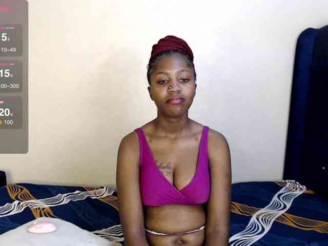 Toniabanks webcam